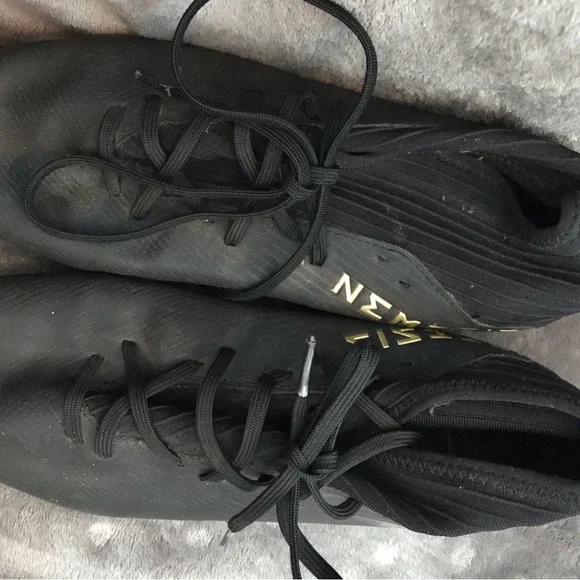 adidas Nemeziz 19.3 Firm Ground Cleats Black/Golden F34390 excellent condition - Picture 6 of 6